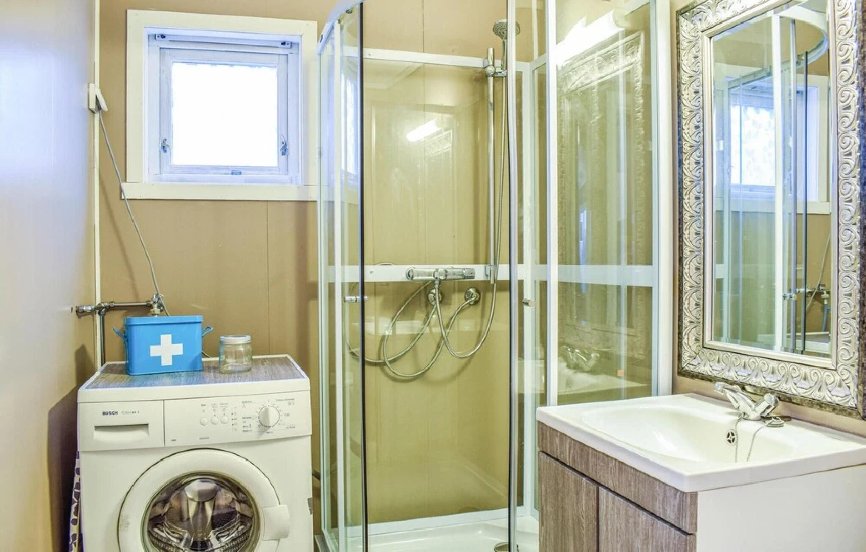 Awesome Home in Skånevik With 3 Bedrooms and Wifi