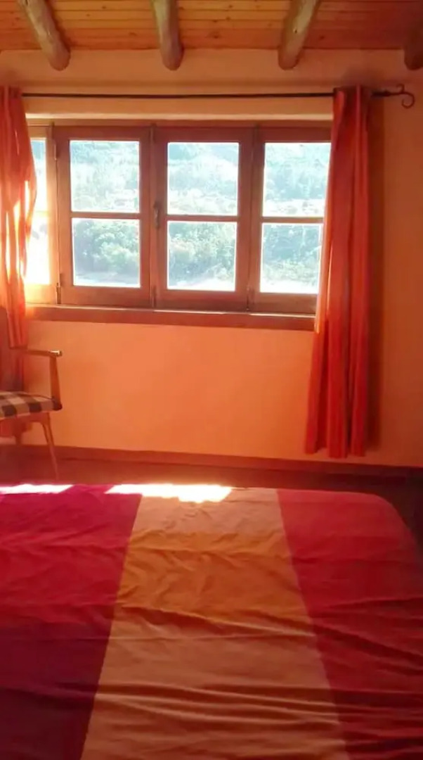 House With 3 Bedrooms in Cernache do Bonjardim, With Wonderful Lake View, Furnished Terrace and Wifi Near the Beach