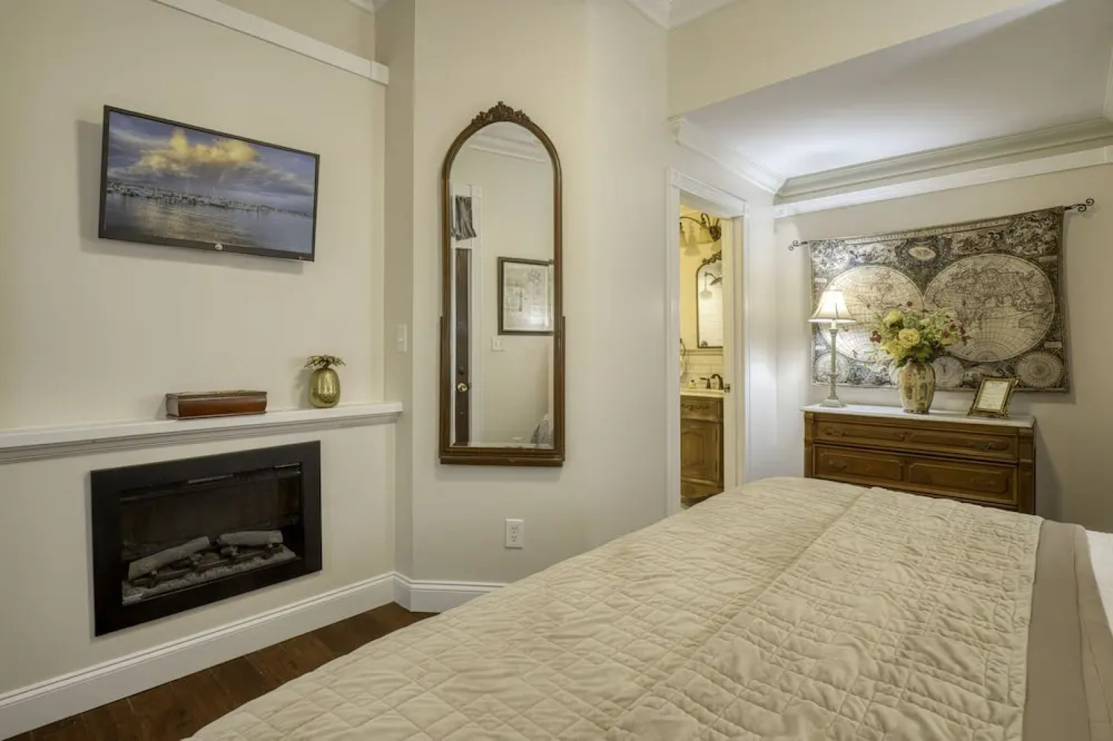 Victorian House Bed & Breakfast