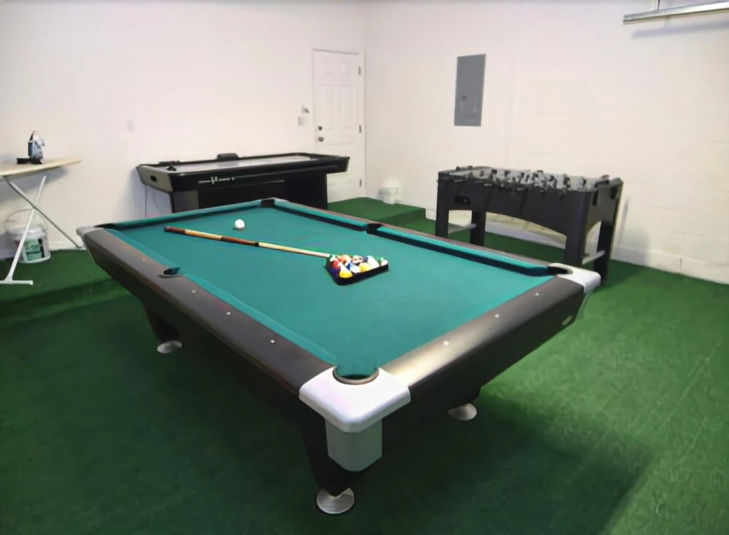 Platinum Collection - Royal Queen Palms