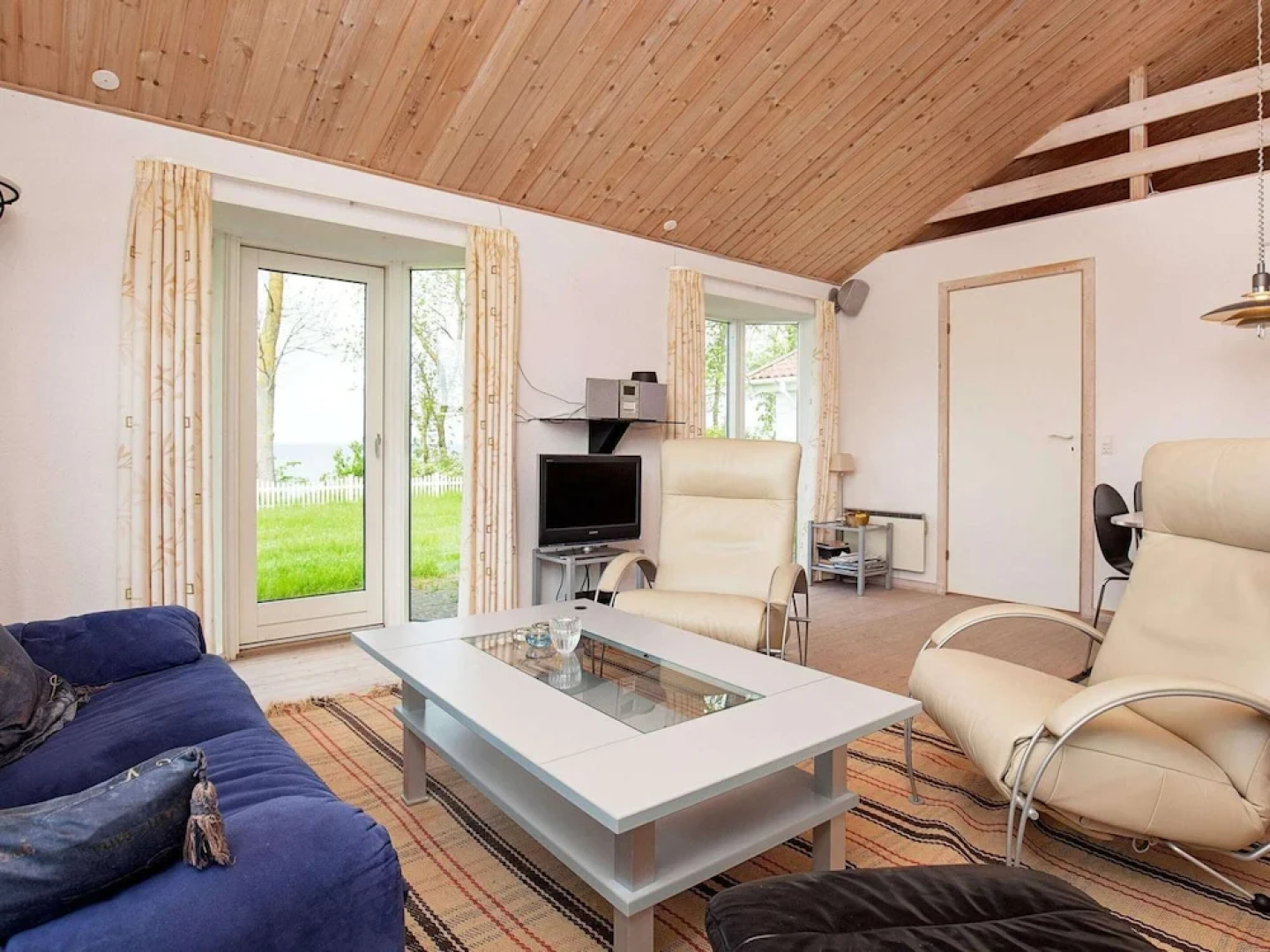 6 Person Holiday Home in Praesto