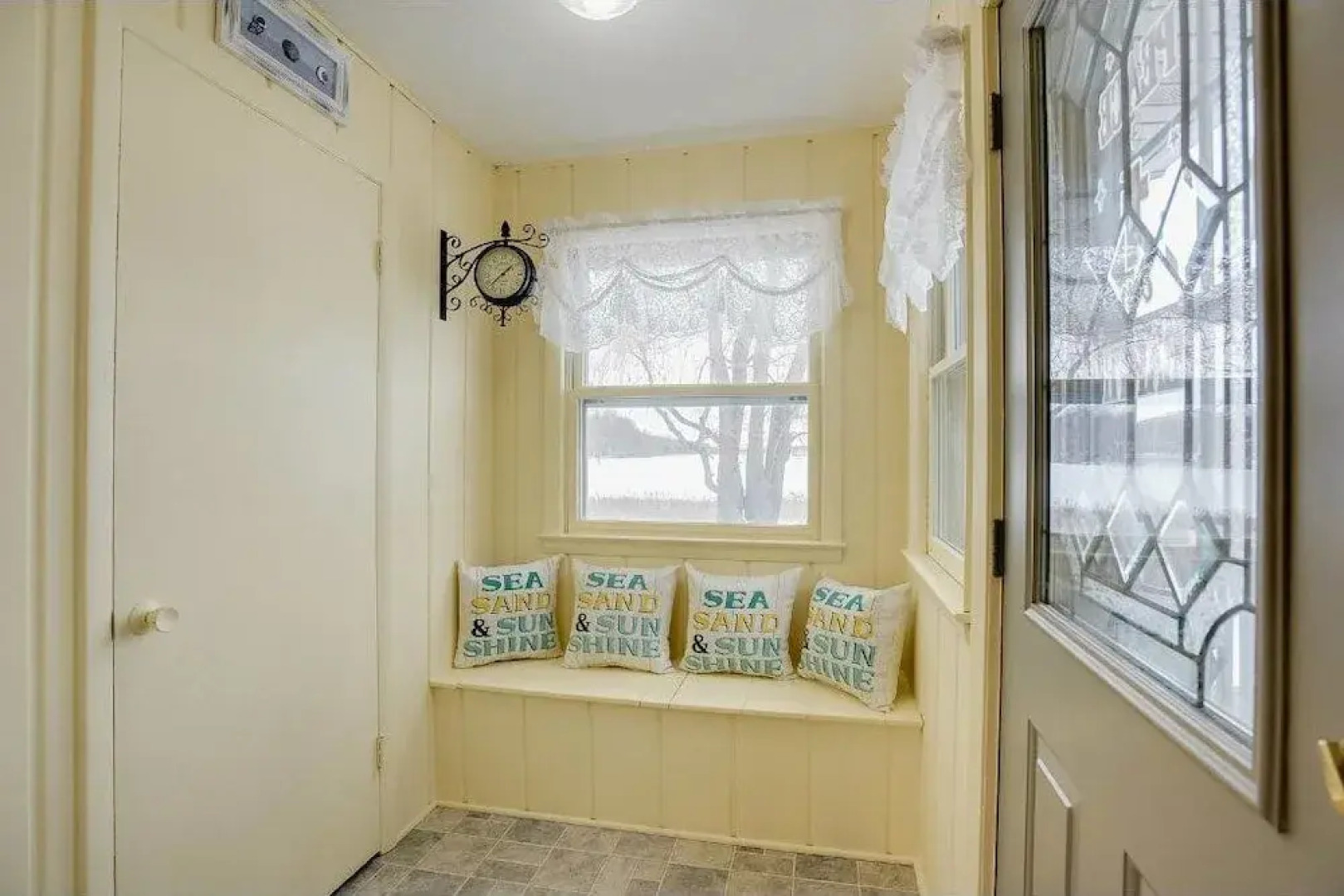 3-Bedroom Lakefront House