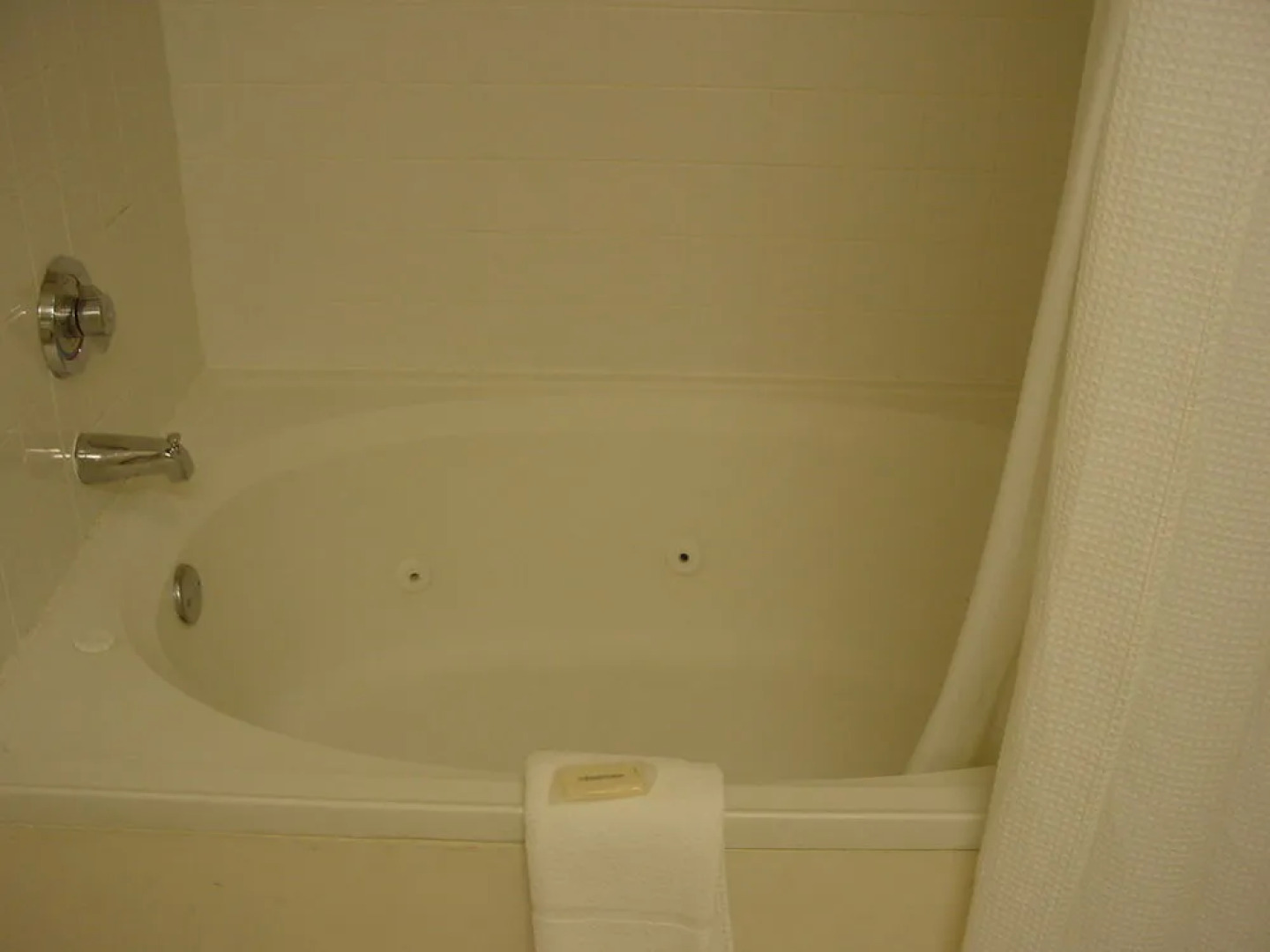 Holiday Inn Express Hotel & Suites Wilson I-95