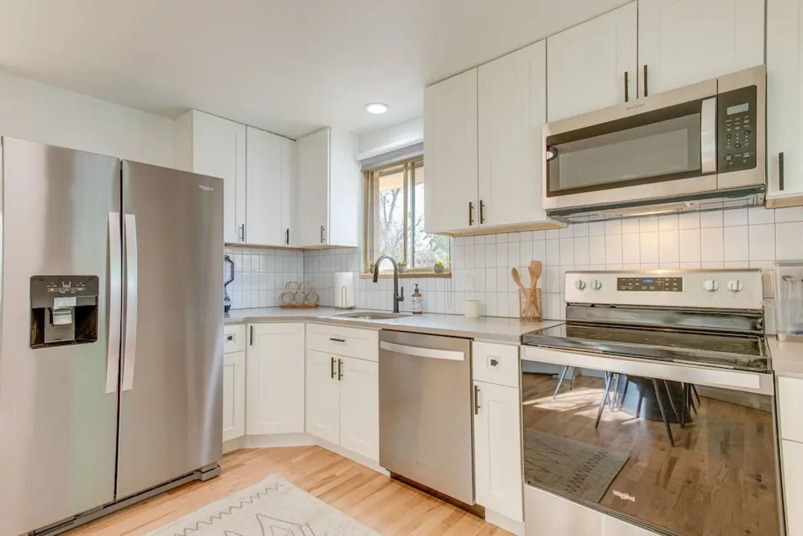 12 Mi to Red Rocks: Pet-friendly Arvada Home!