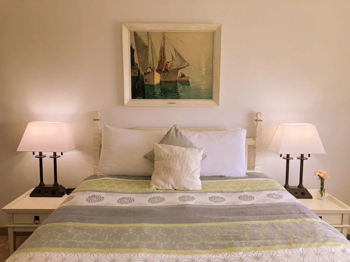 The Tradewinds Condo/Hotel