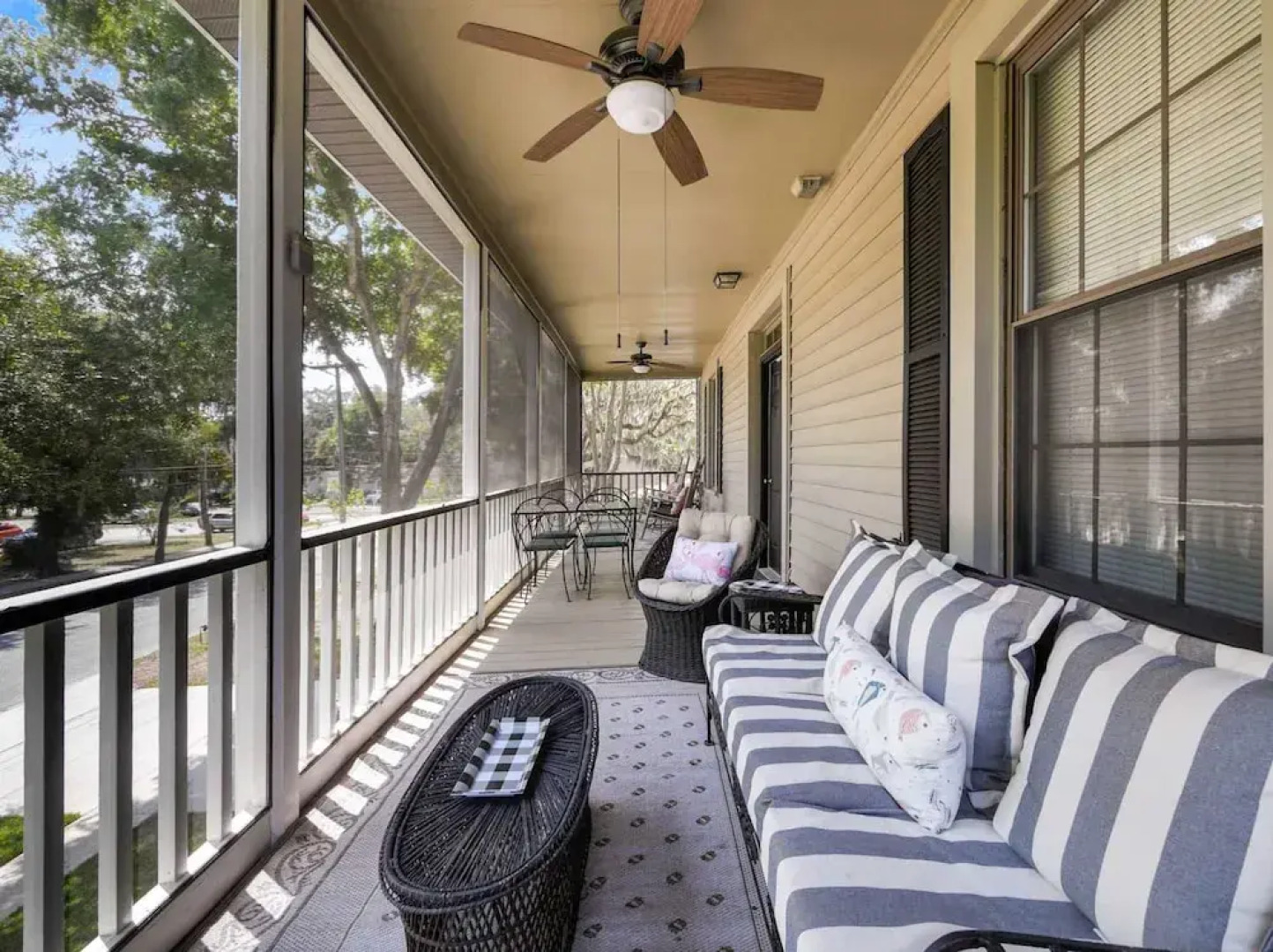 Charming Green Cove Historic Home 1st Floor Stay