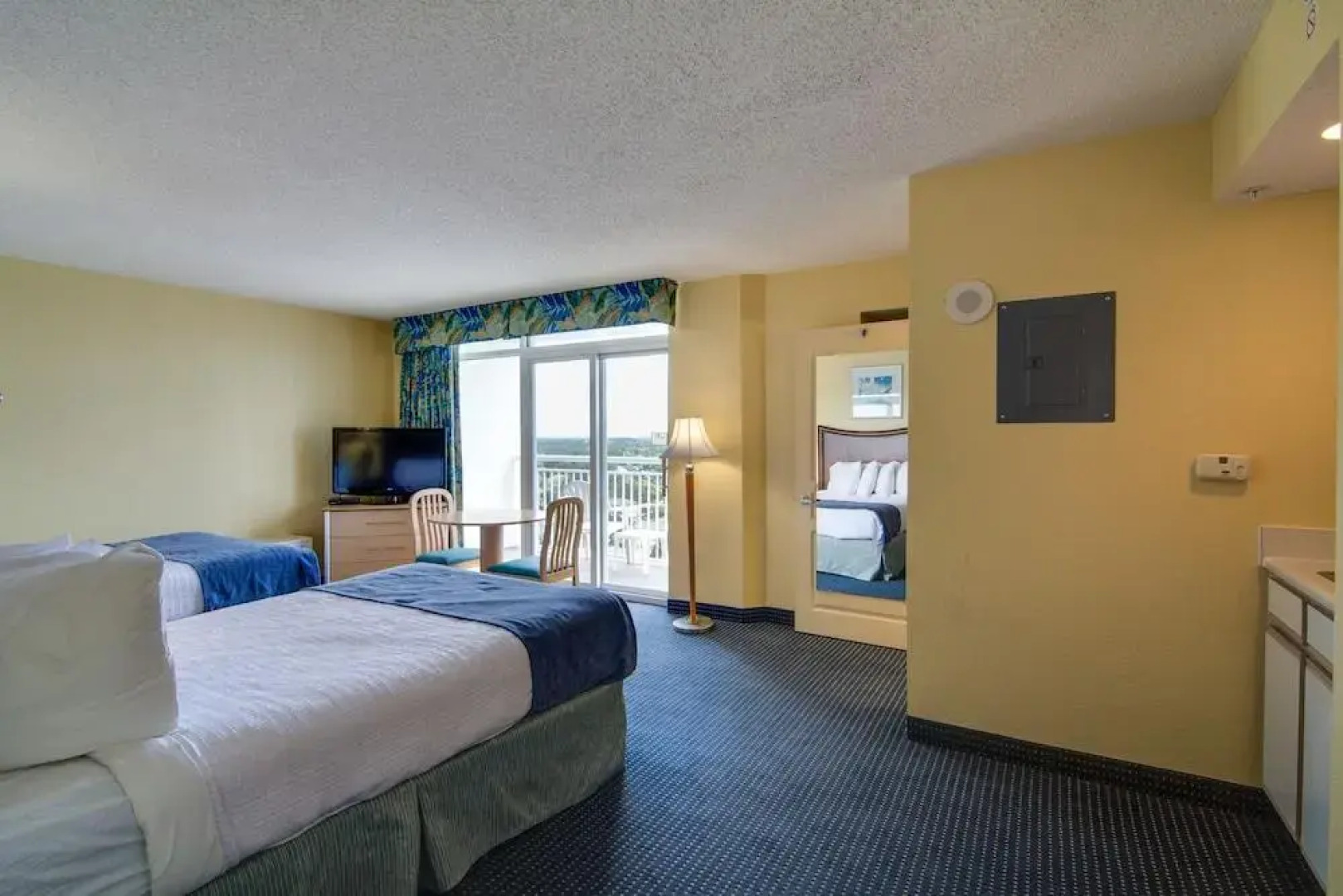 Bay Watch Resort & Conference Center