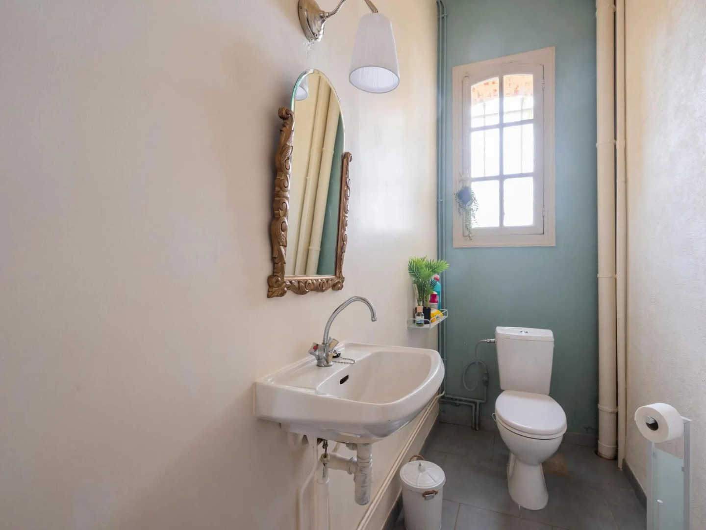 Majestic villa in Pouru-Saint-Remy with garden