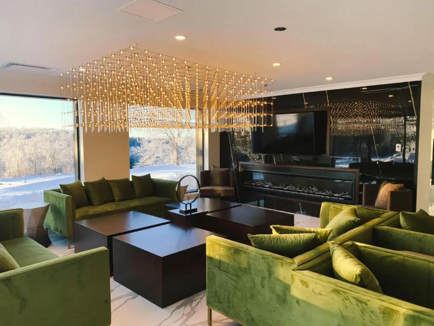 Mount Alverno Luxury Resorts