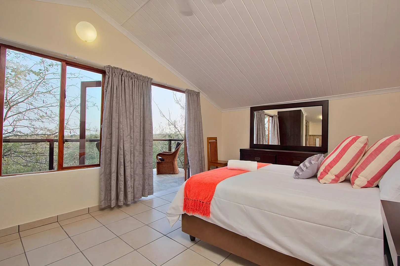 Royale Marlothi Safari Lodge