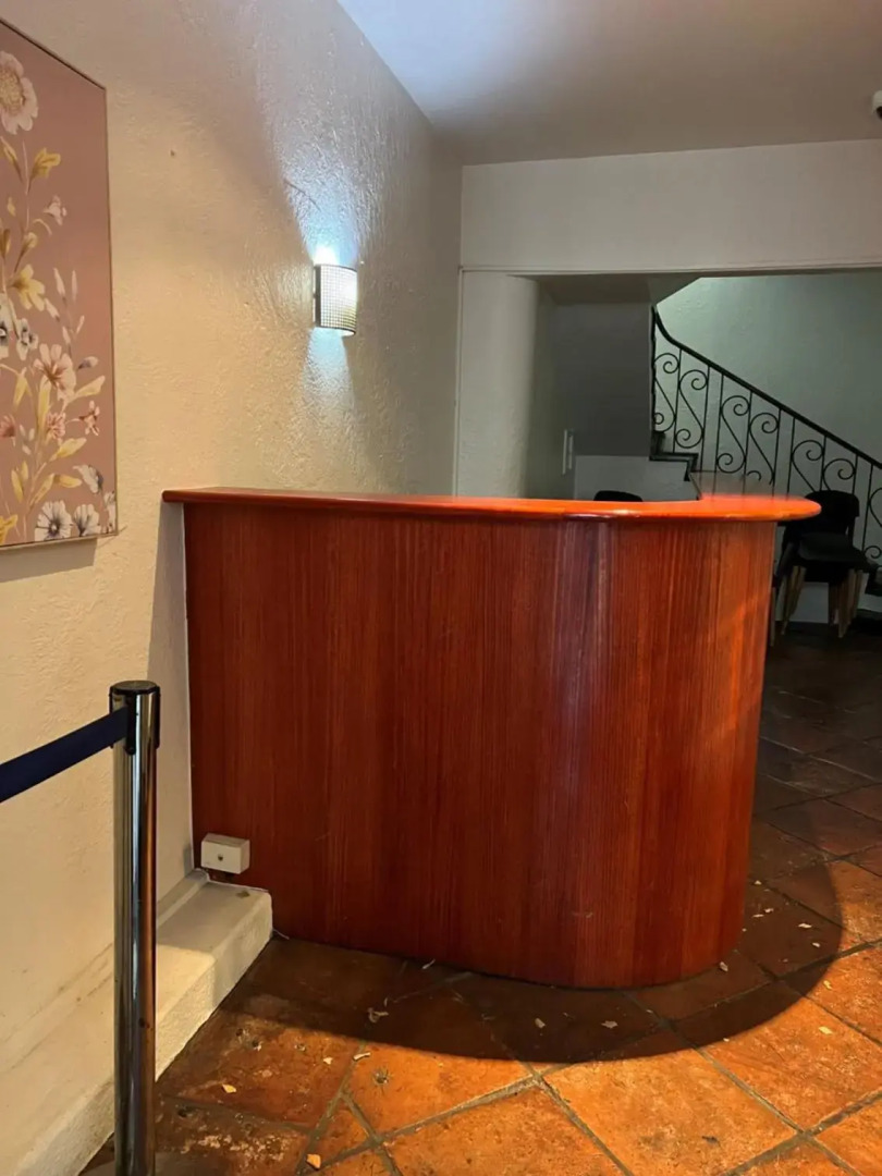 Star Bar Cafe & Hotel