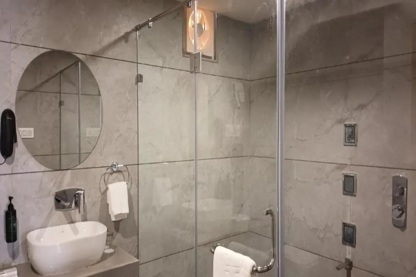 D Square Statue of Unity Kevadia, a member of Radisson Individuals