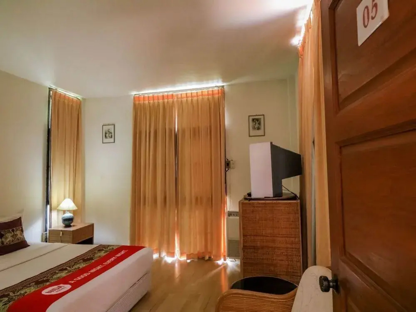 NIDA Rooms Sahakon 108 Sunrise