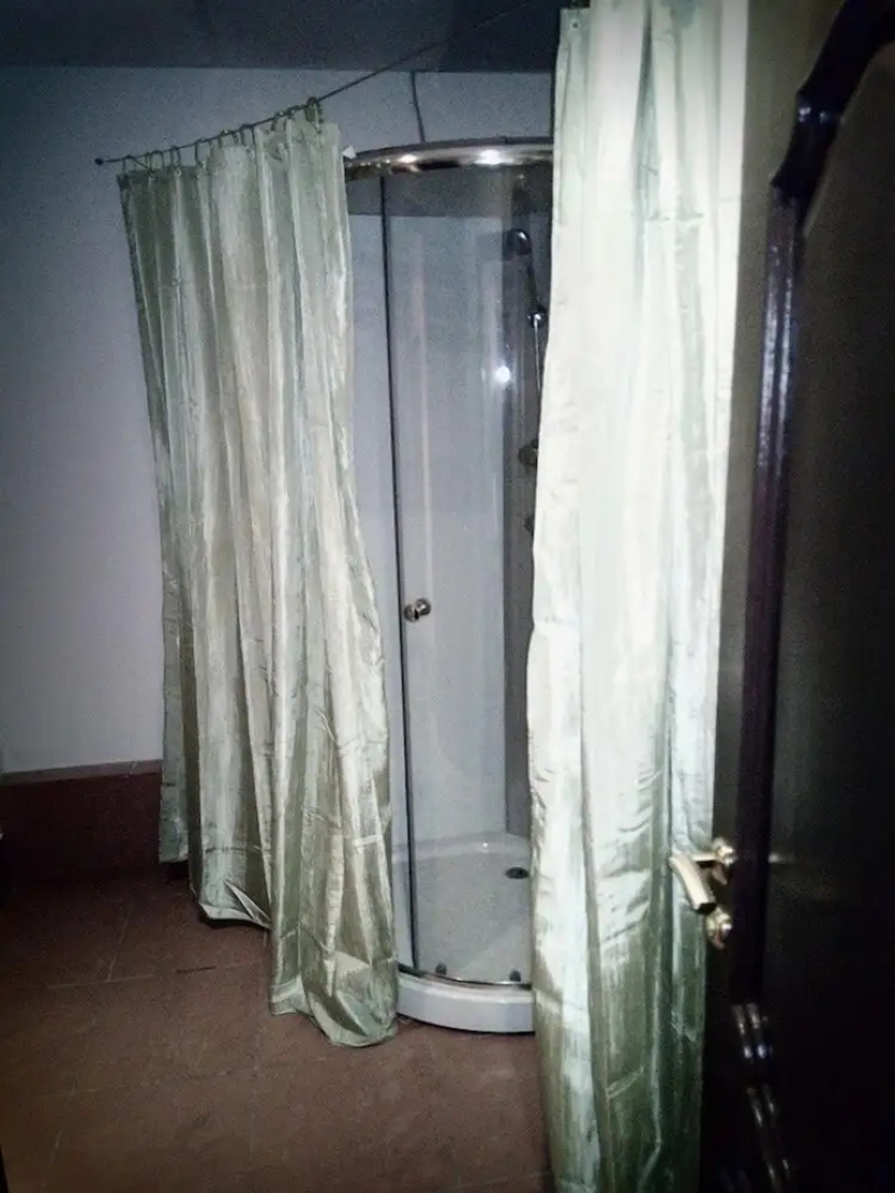 Hostel 42