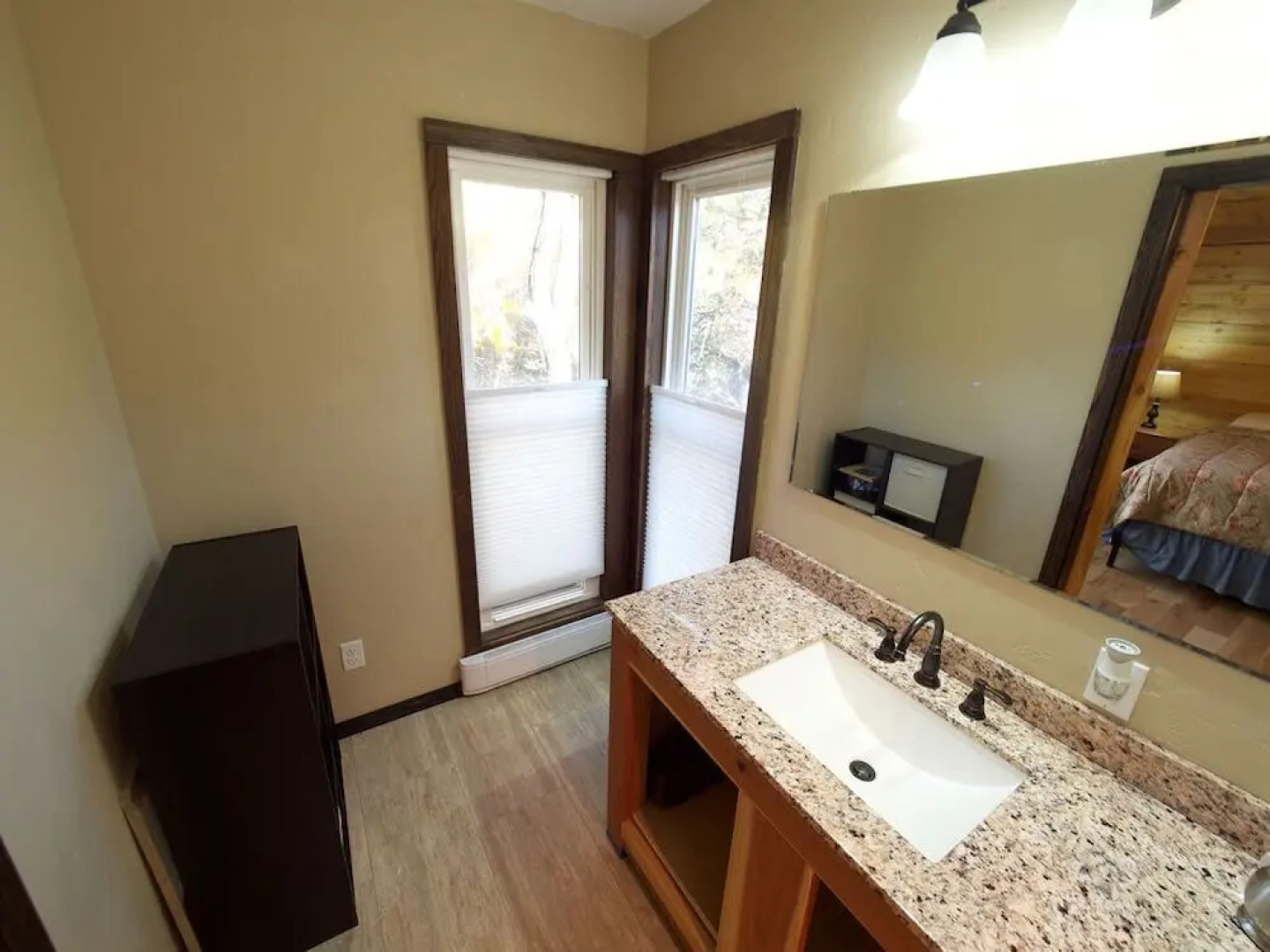 Rippling Waters- 4 Bedroom With hot tub on Chalk Creek 4 Bedrooms 2 Ba