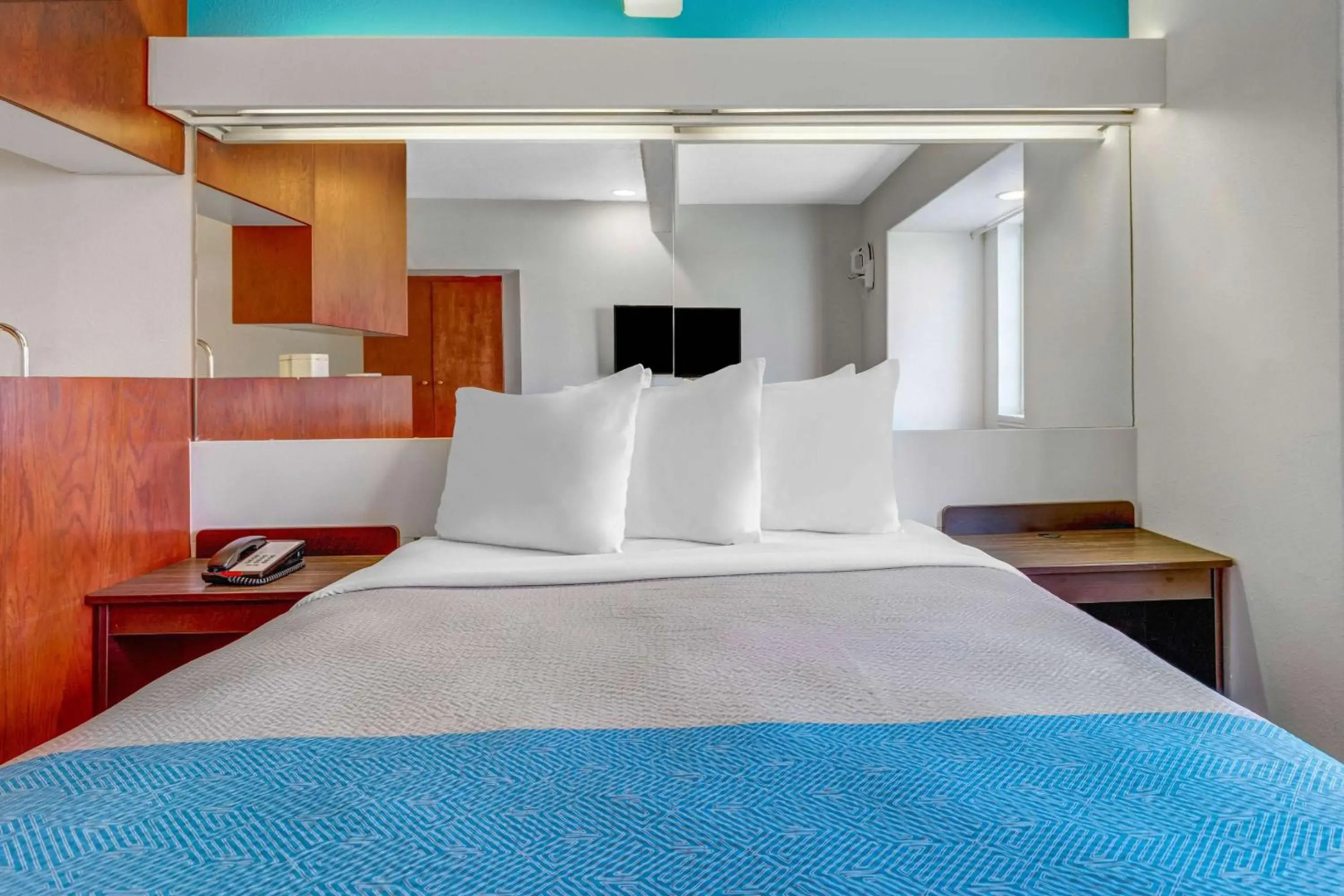 Motel 6 Idaho Falls, ID - Snake River