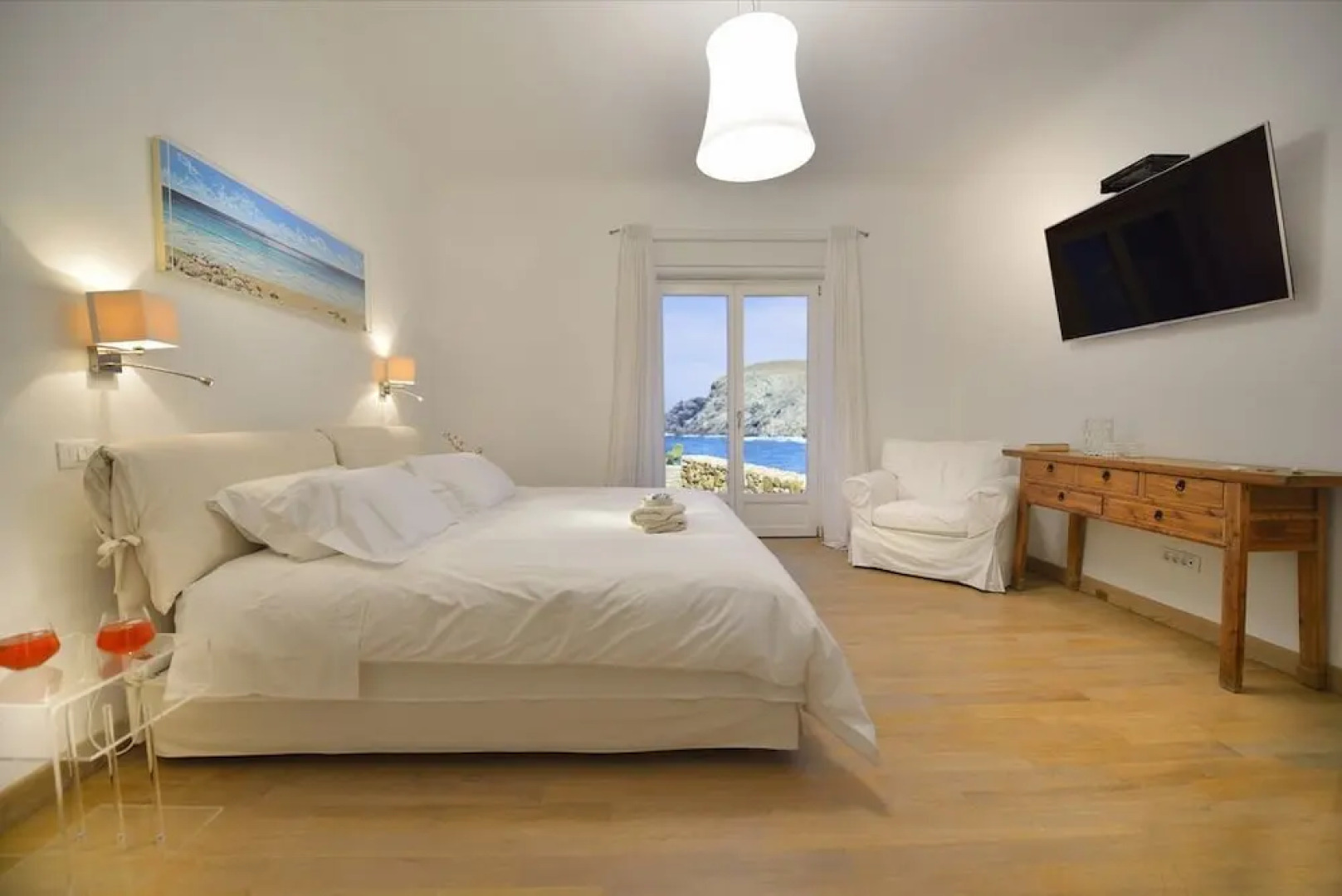 Luxurious 7 Bedroom Villa in Fokos Beach