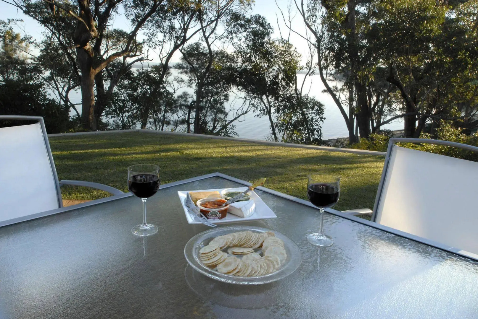 By the Beach B&B and Apartments