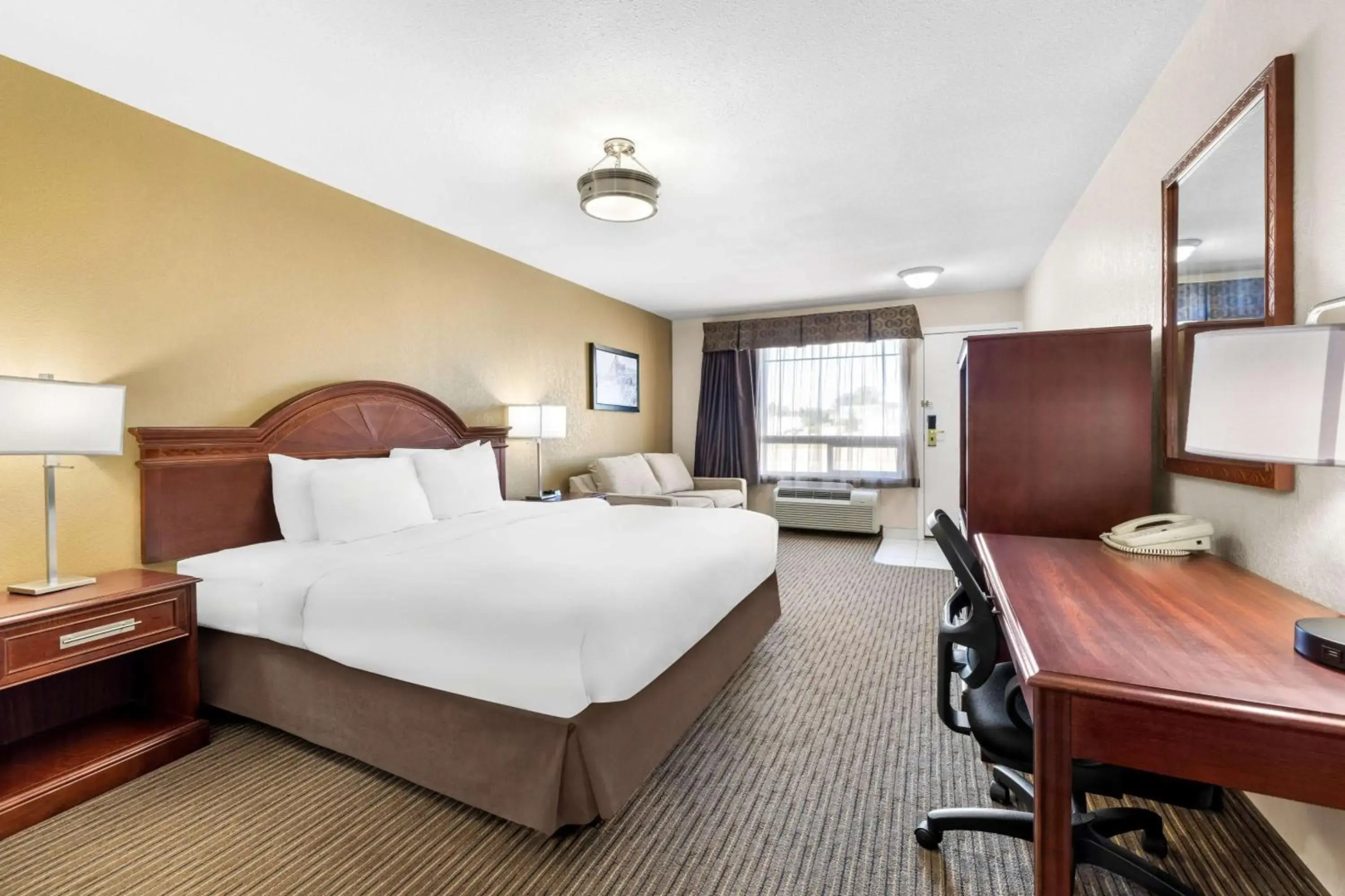 SureStay Plus Hotel by Best Western Drumheller