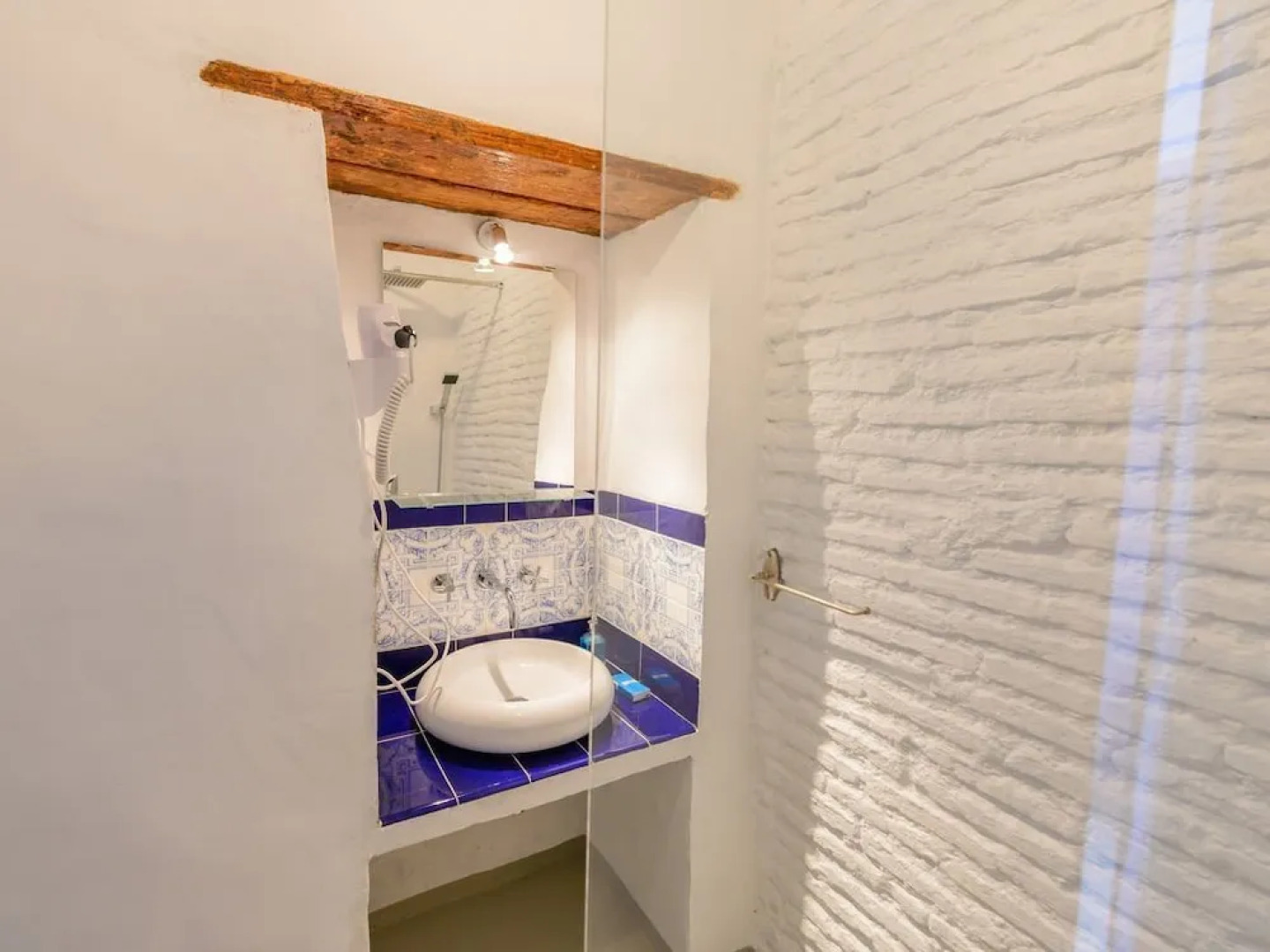 Casa DE LA Tita Vitoria