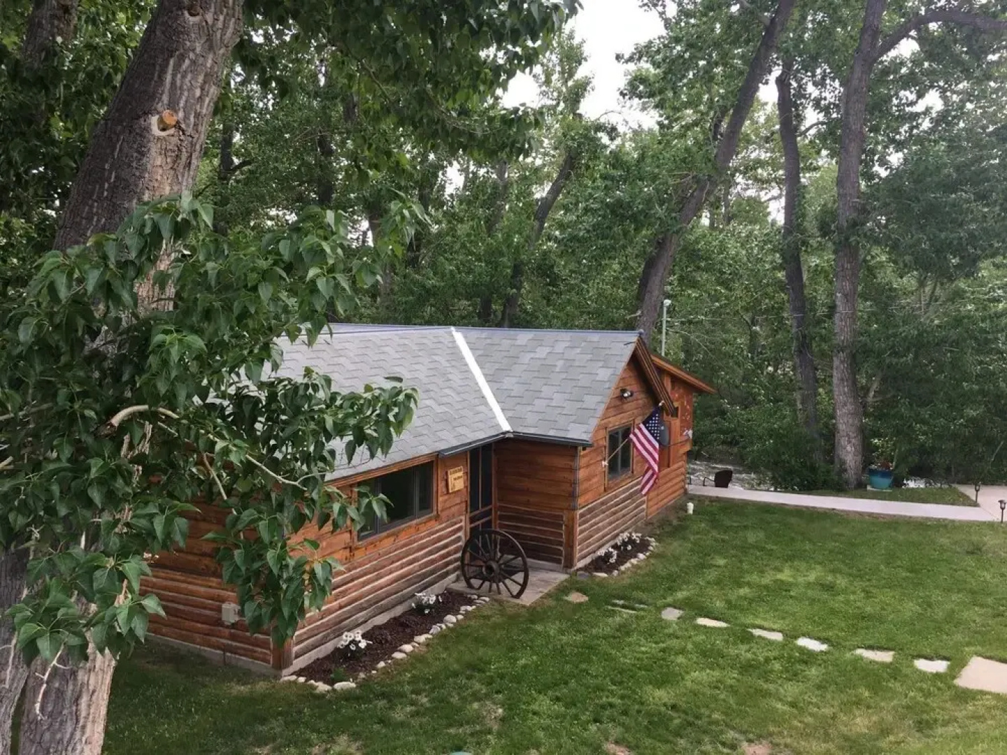 Shamrock Cabin