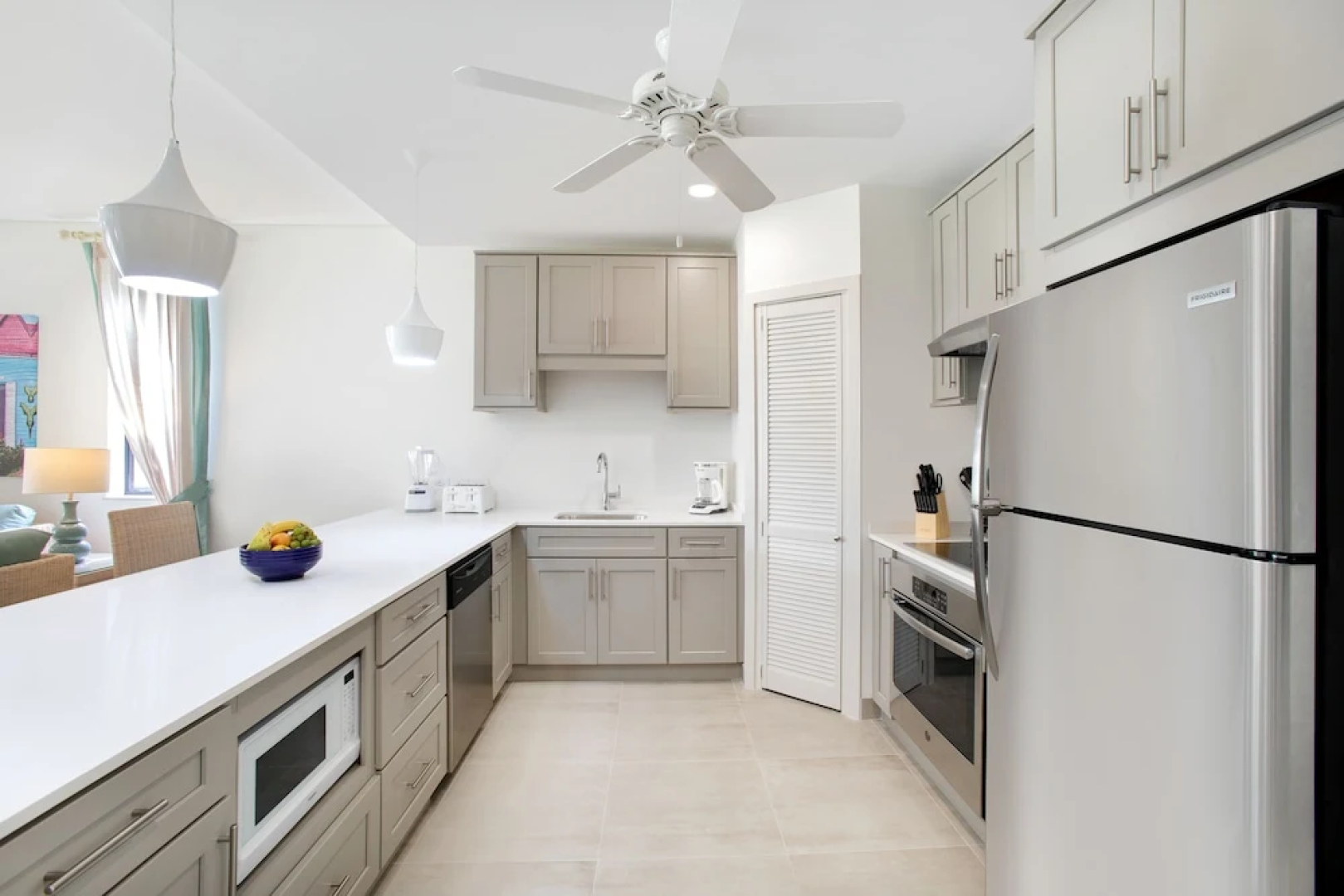 Villas & Suites at Beach View