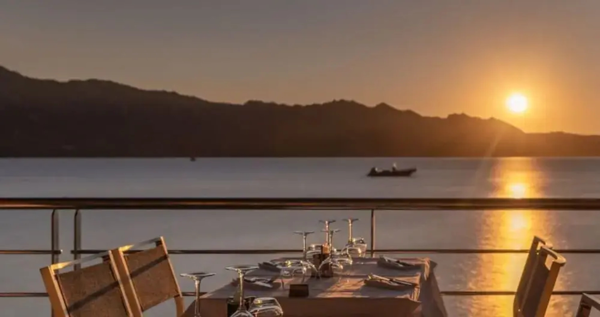 Fordebrise Modern Retreat