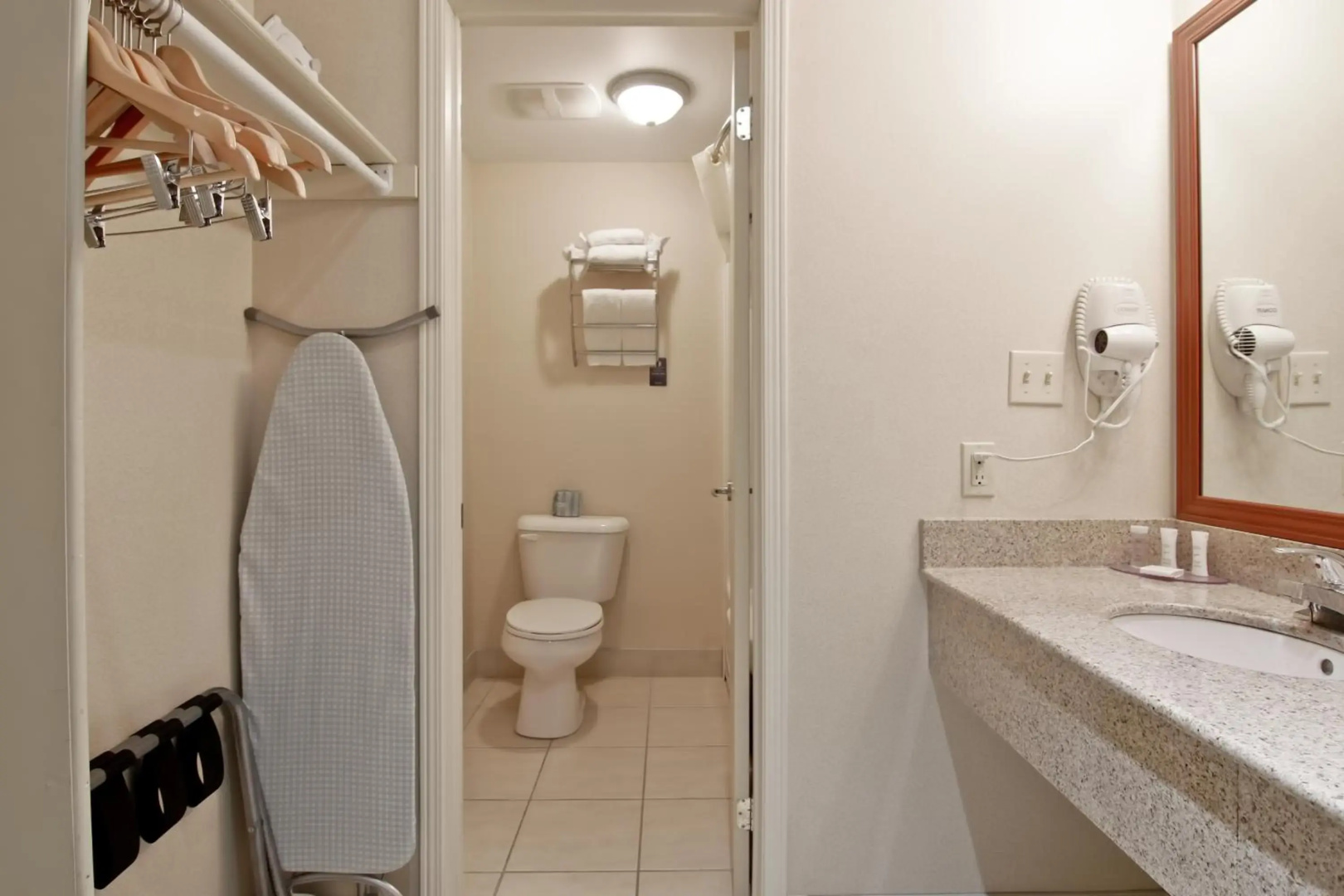 Travelodge by Wyndham Trenton