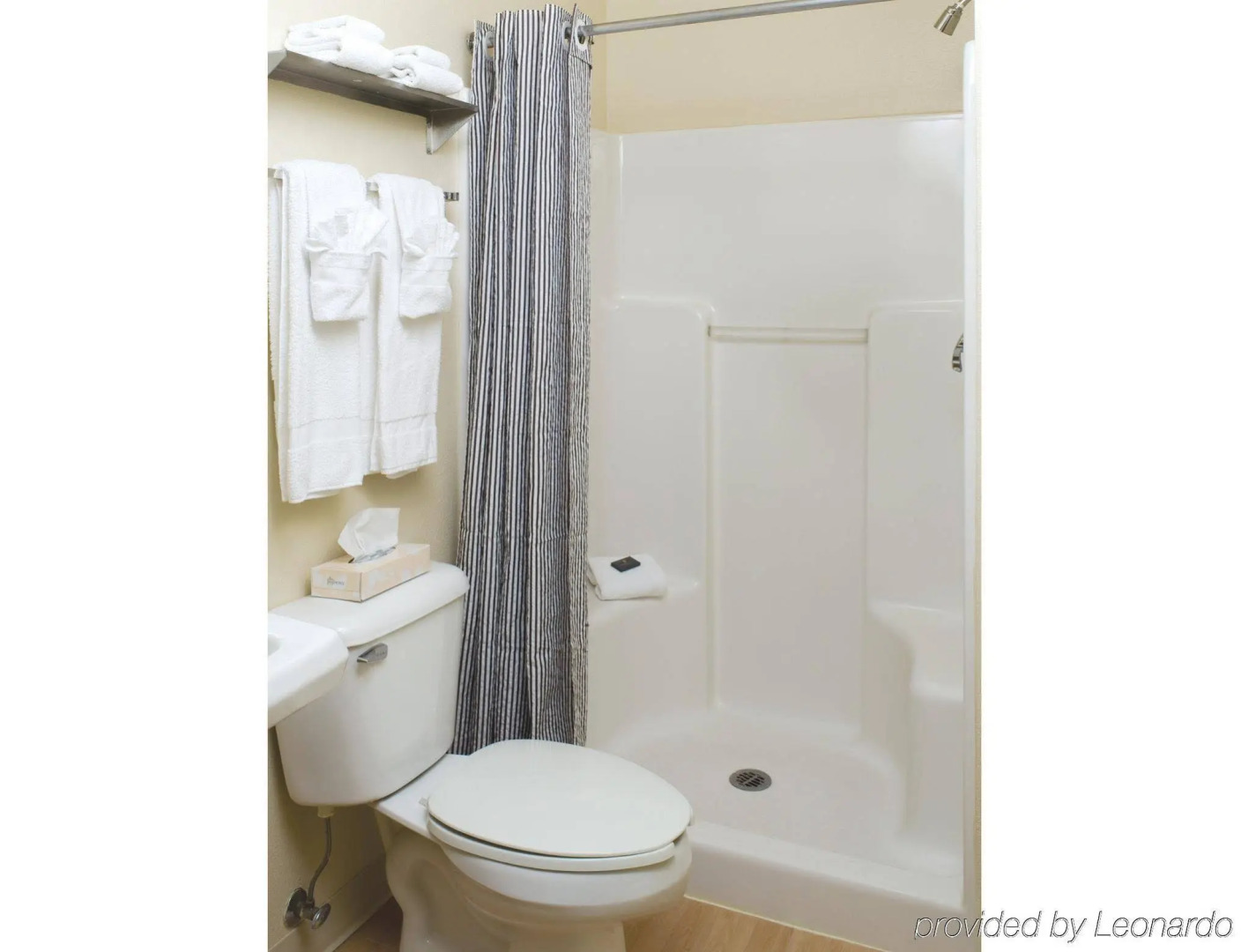 HomeTowne Studios By Red Roof Denver - Airport/ Aurora