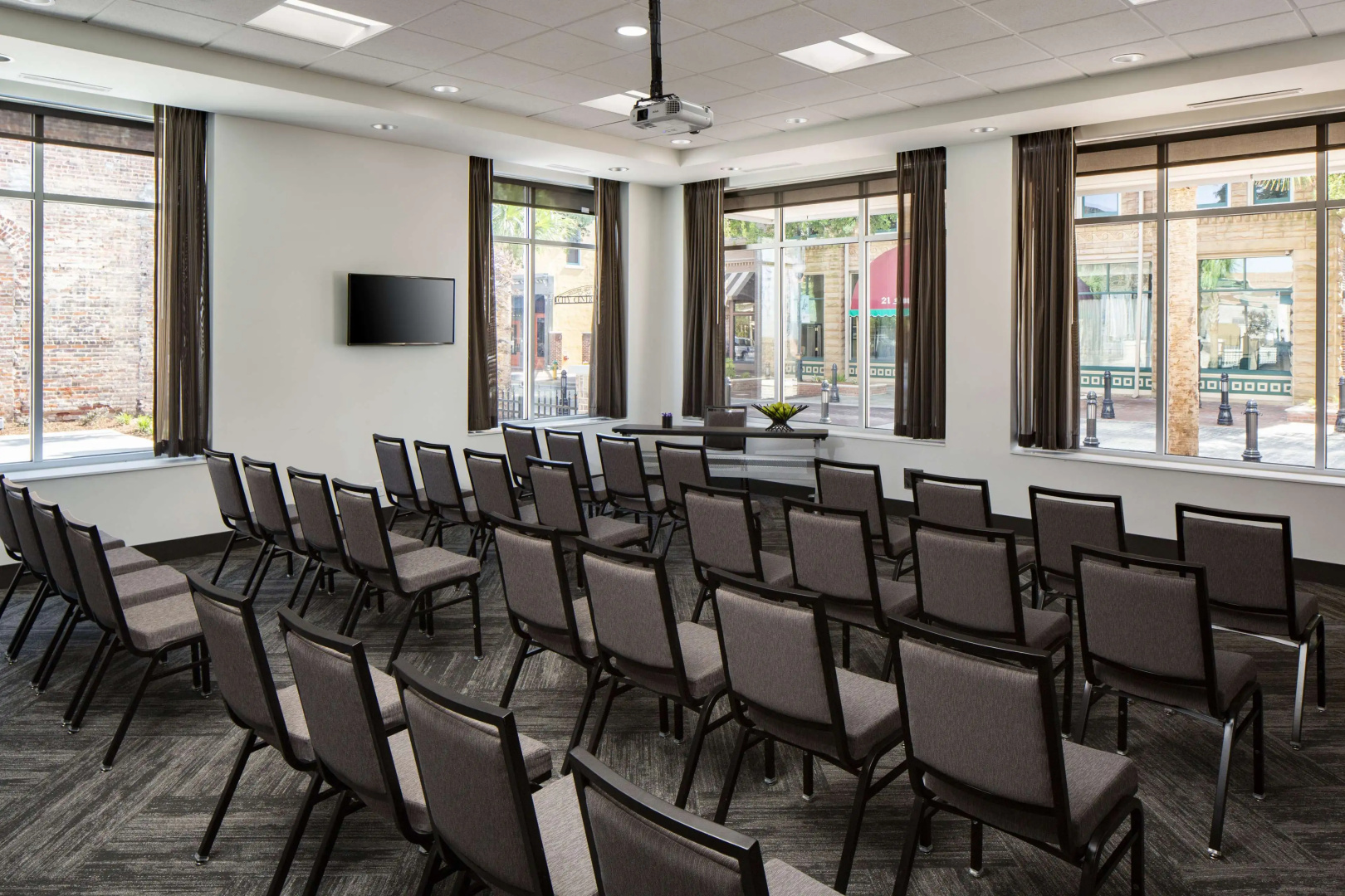 Hyatt Place Sumter / Downtown