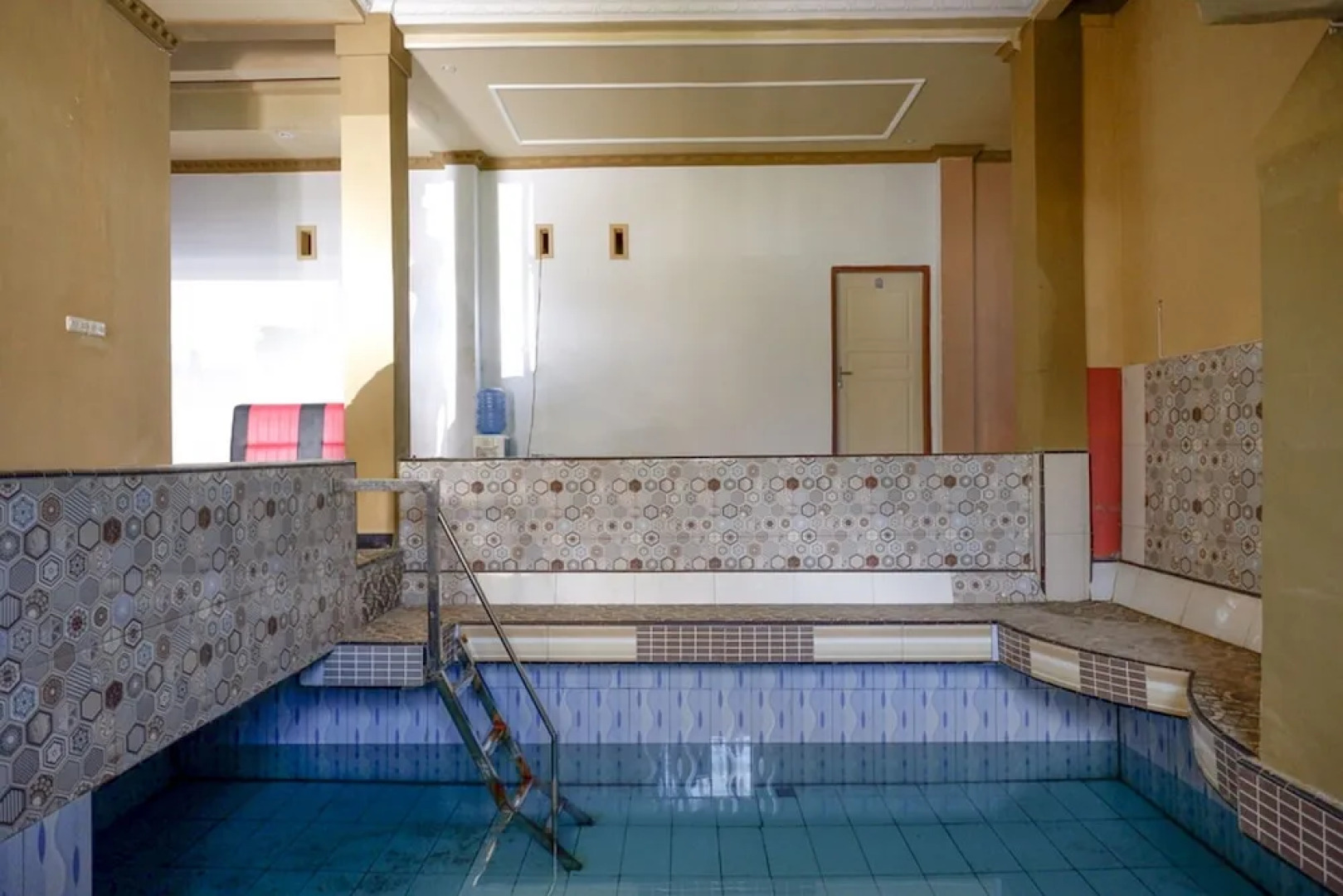 RedDoorz near Betoambari Airport Bau Bau