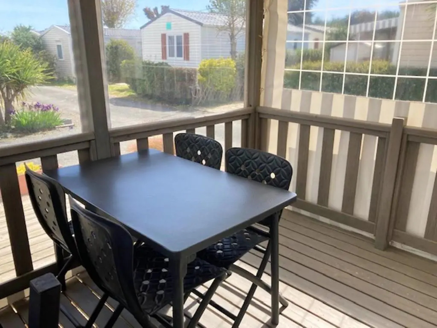 Bungalow de 2 chambres a Saint Hilaire de Riez a 300 m de la plage avec piscine partagee et terrasse amenagee