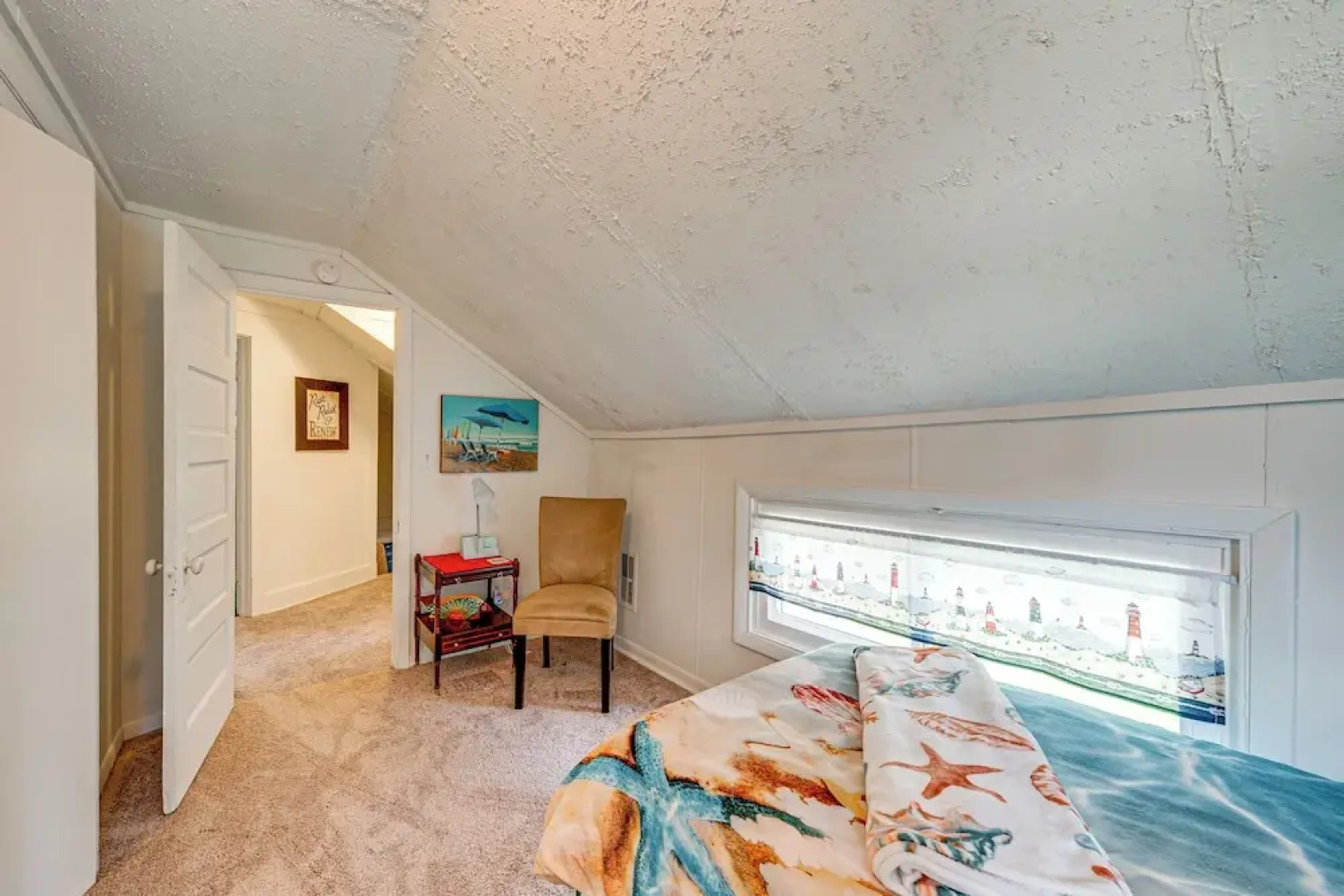 Powers Lake Home w/ Patio - 9 Mi to Lake Geneva!