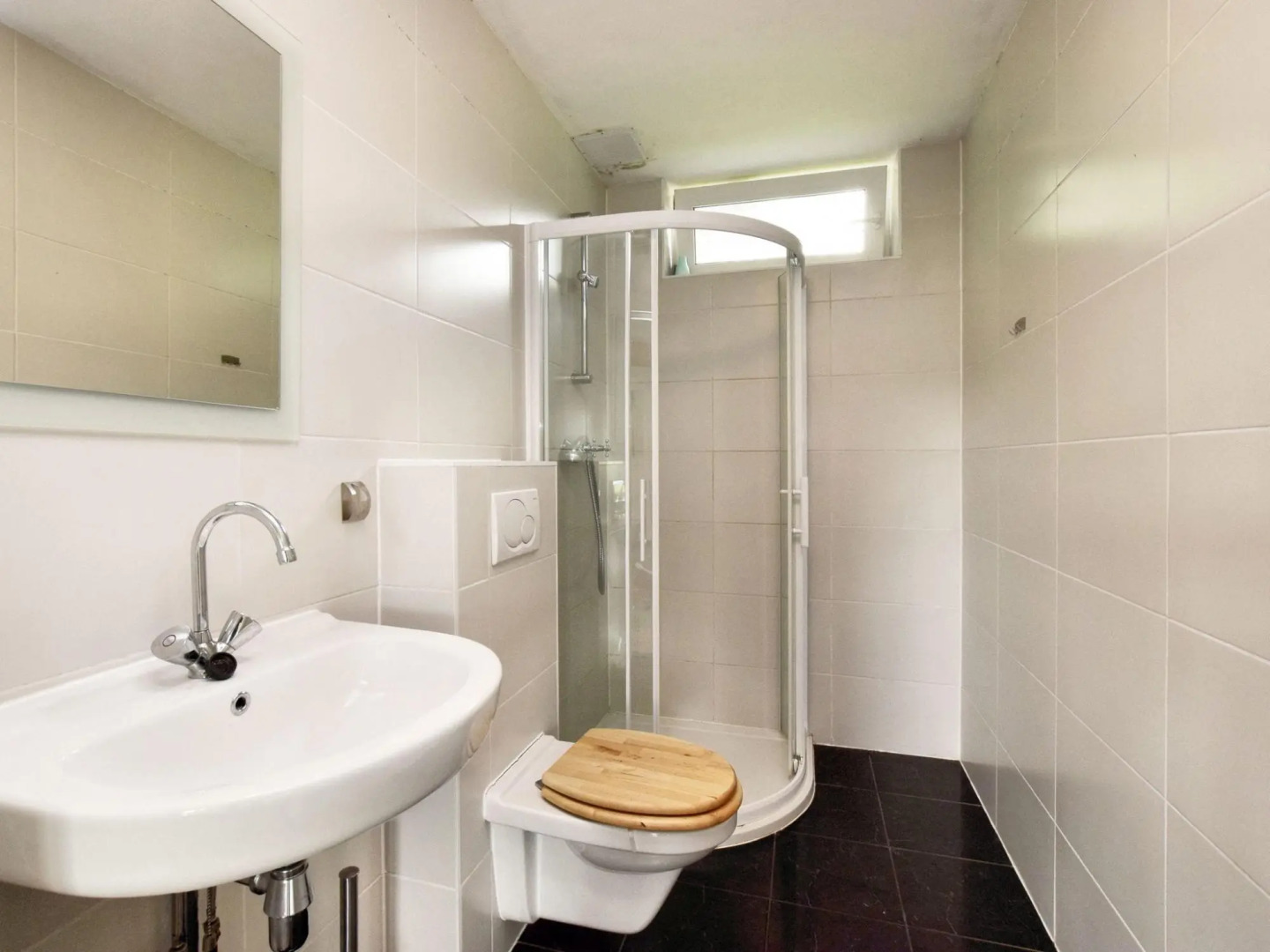 Charming Holiday Home in Gouvy with bubble bath