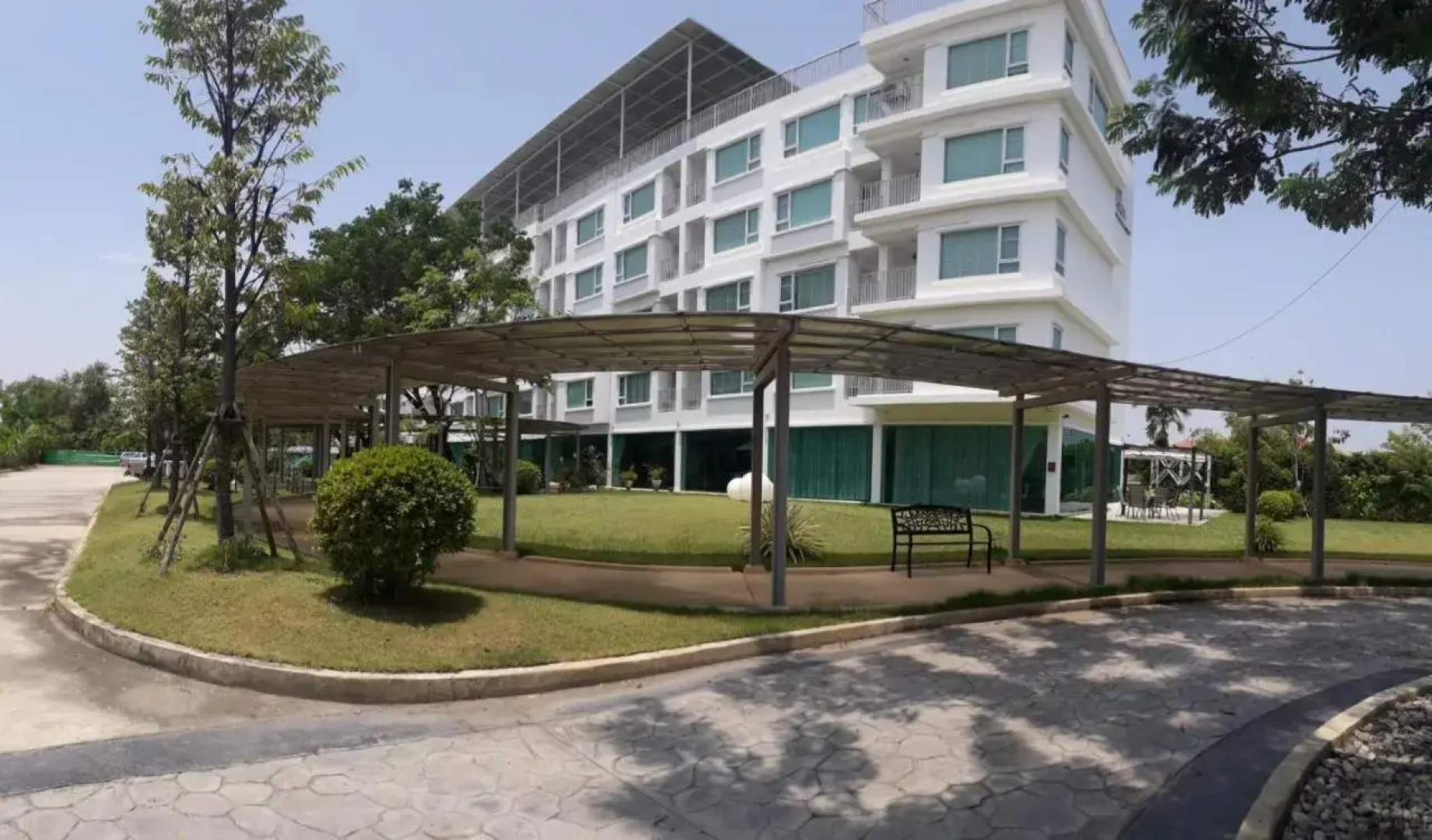 The White Garden Premier Saraburi