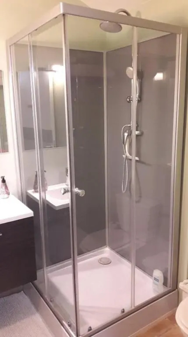 La chambre Tomis Ath