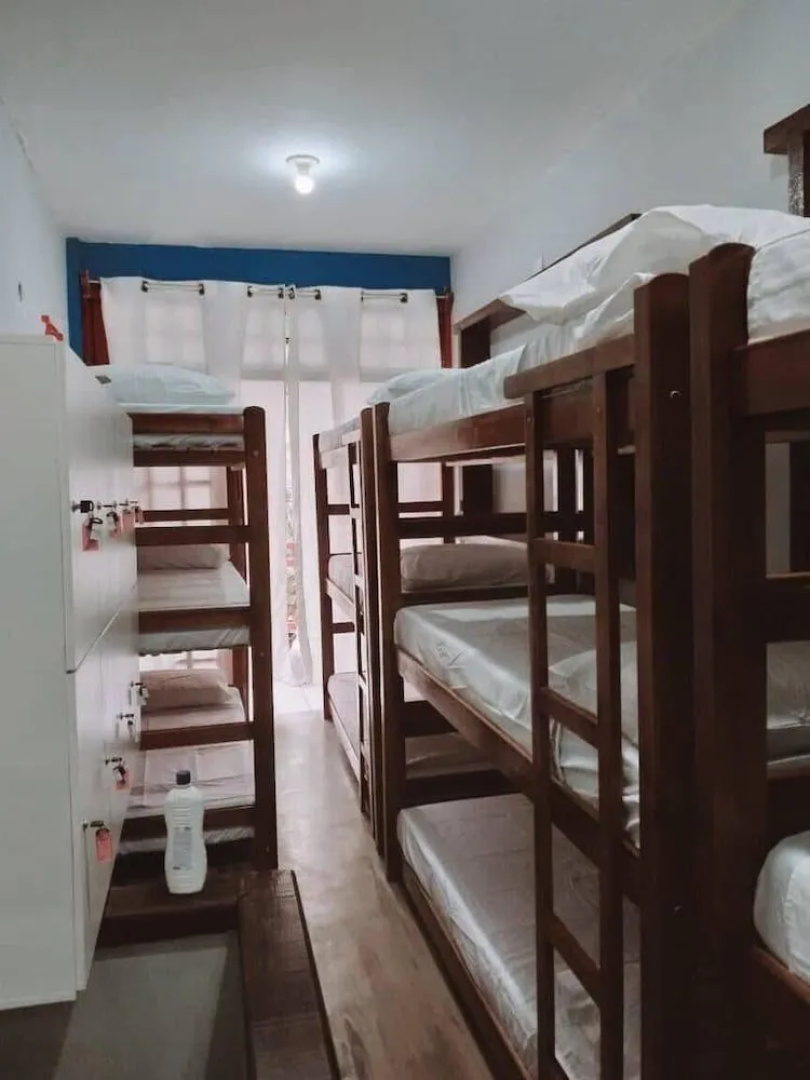 Pe Na Areia Beach Hostel