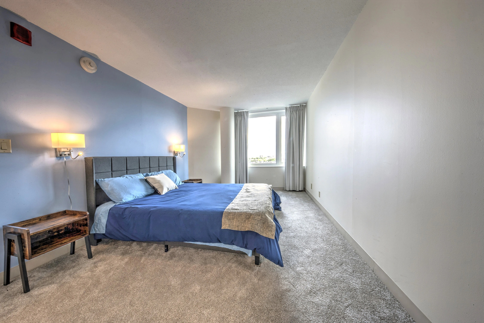 Upscale Apt with everything you need!