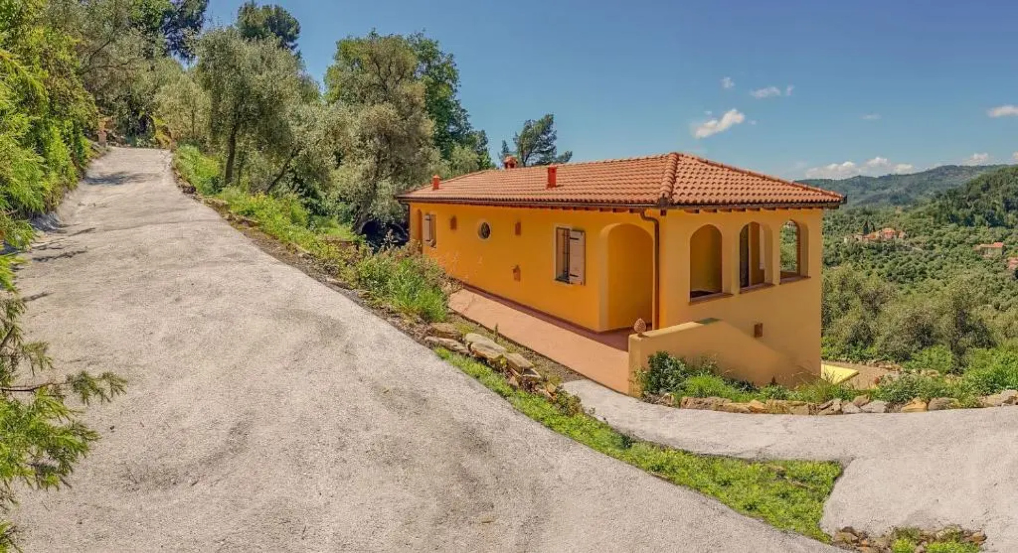 Casale tra gli Ulivi