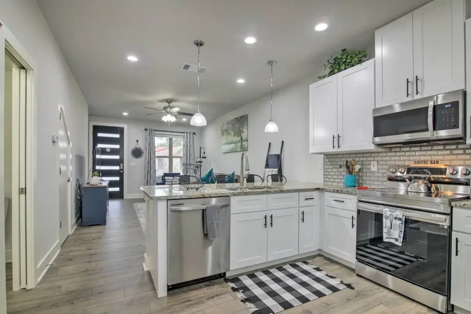 Lago Vista Townhome Near Lake Travis!