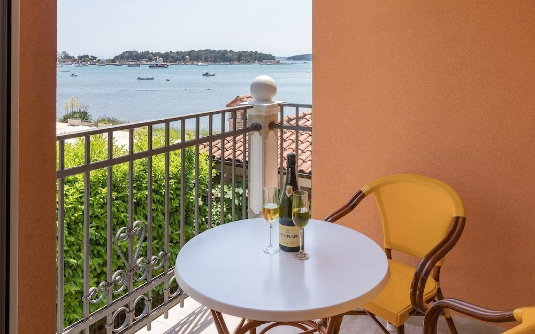 Apartment Fiorido Brown a2