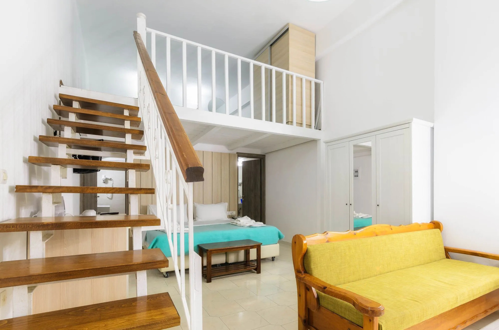 Iakinthos Tsilivi Beach