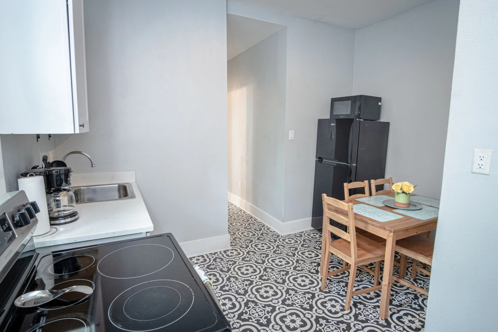 Las Carolinas #4 Cozy 1BR/1BA Sleeps 5