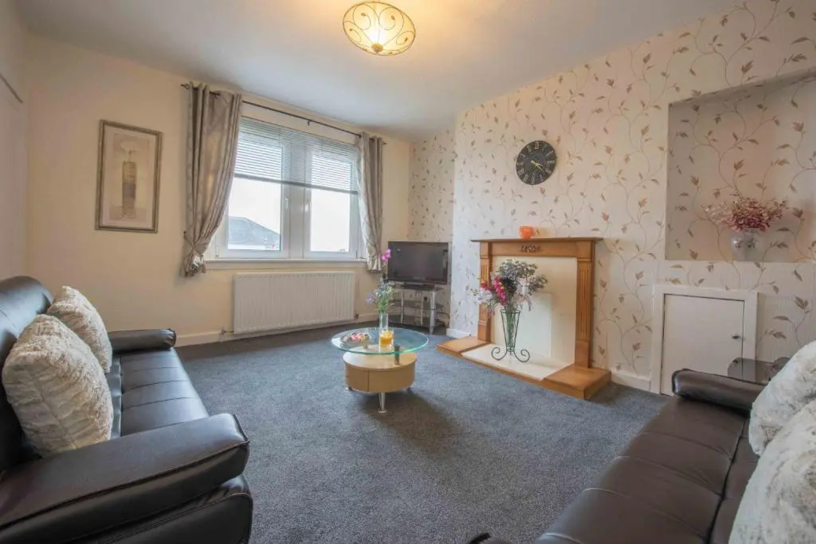 PREMIER - Garfield Apartment