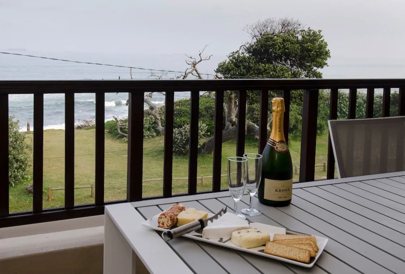 6 Dolphin Views - Near Umdloti Beach