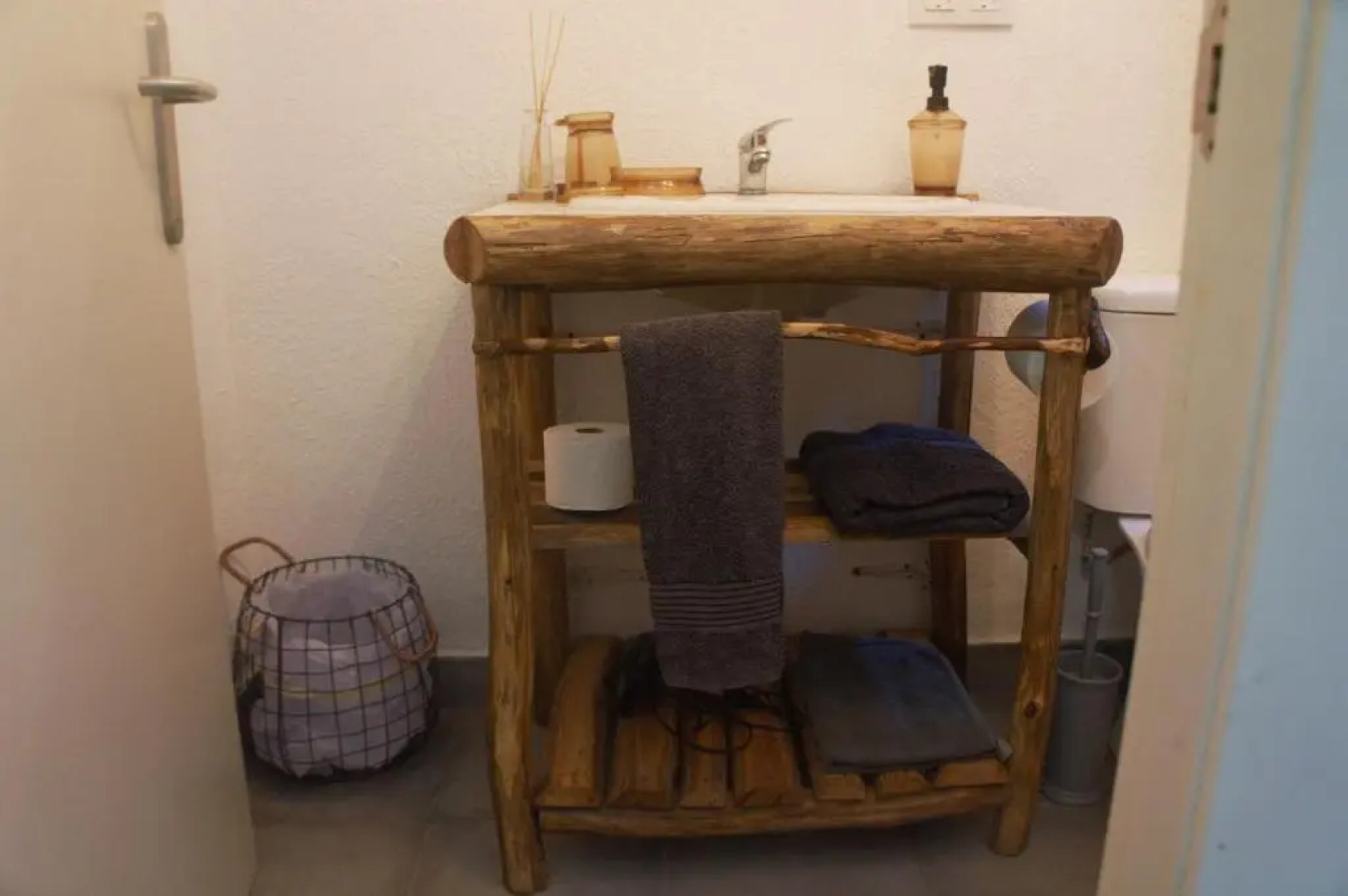 Alba 2-bed Cottage - Sleeps 4 - Montseny Park