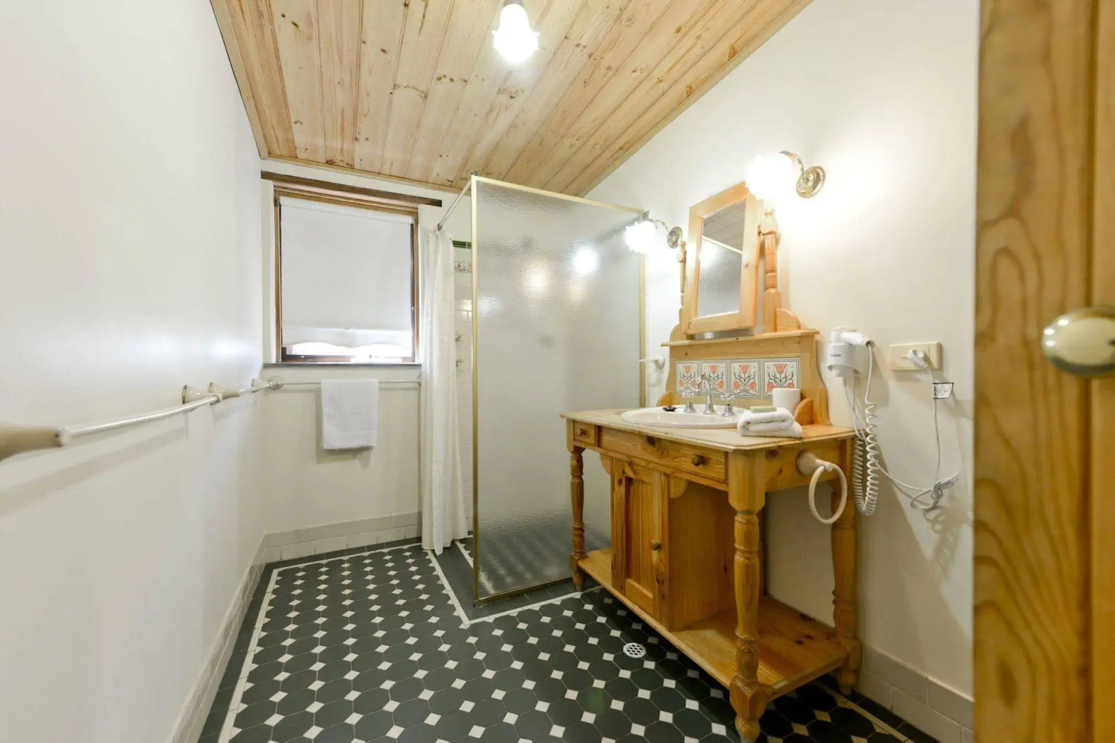 Reillys Wines Heritage Cottages