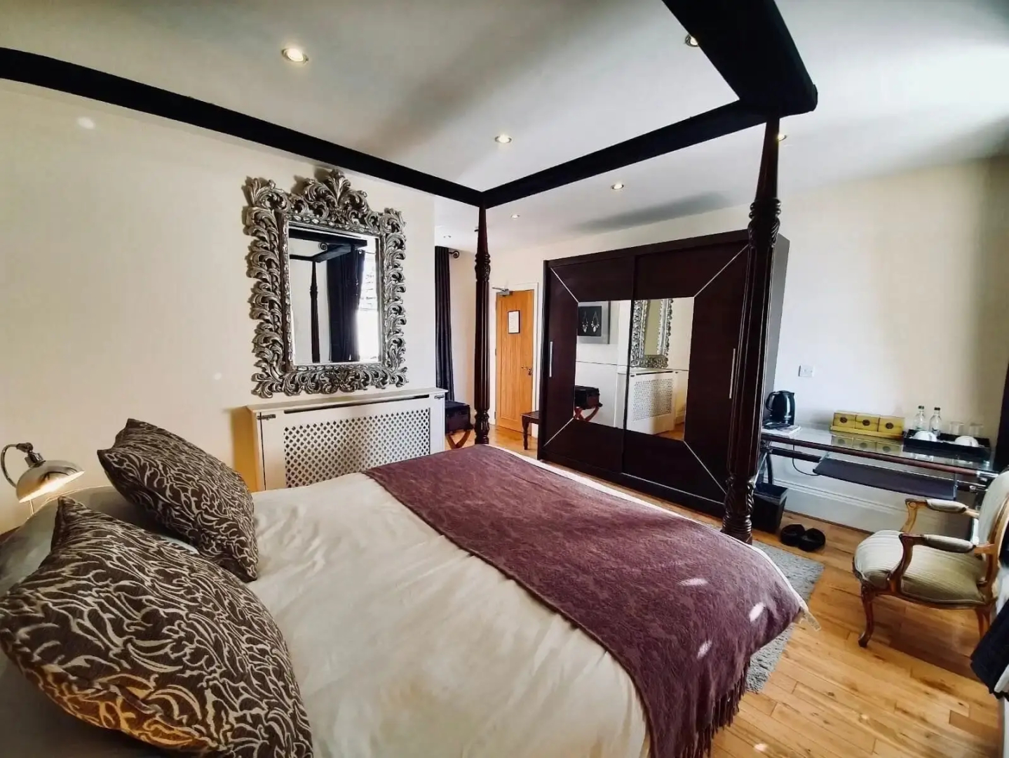 The Old Lodge