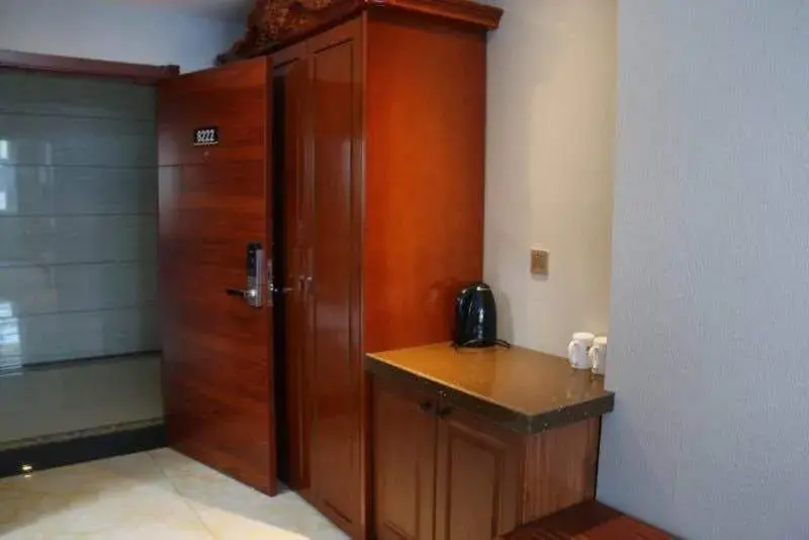 Super 8 Hotel (Tongliao Affiliated Hospital)