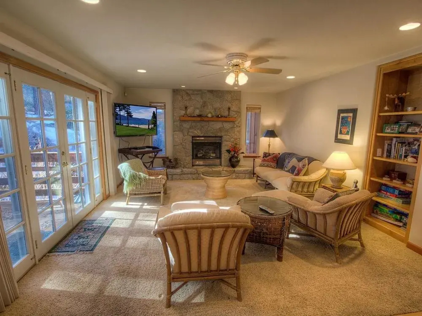 Silver Rock Spectacular Skyland Home 5 Br cabin by RedAwning